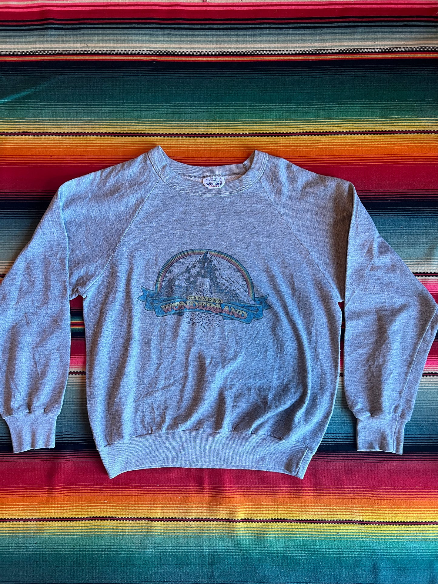 VTG Canadas Wonderland Crew Neck
