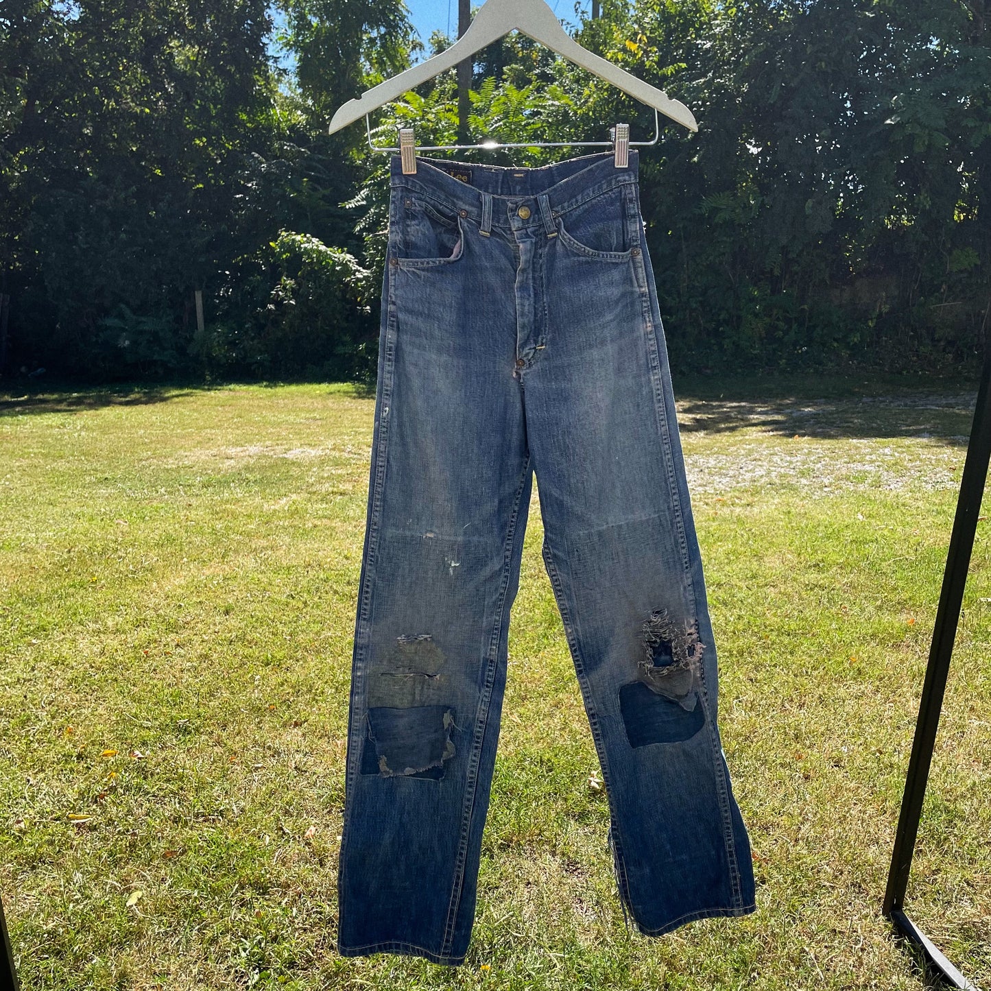 VTG Destroyed Lee Jeans AS IS