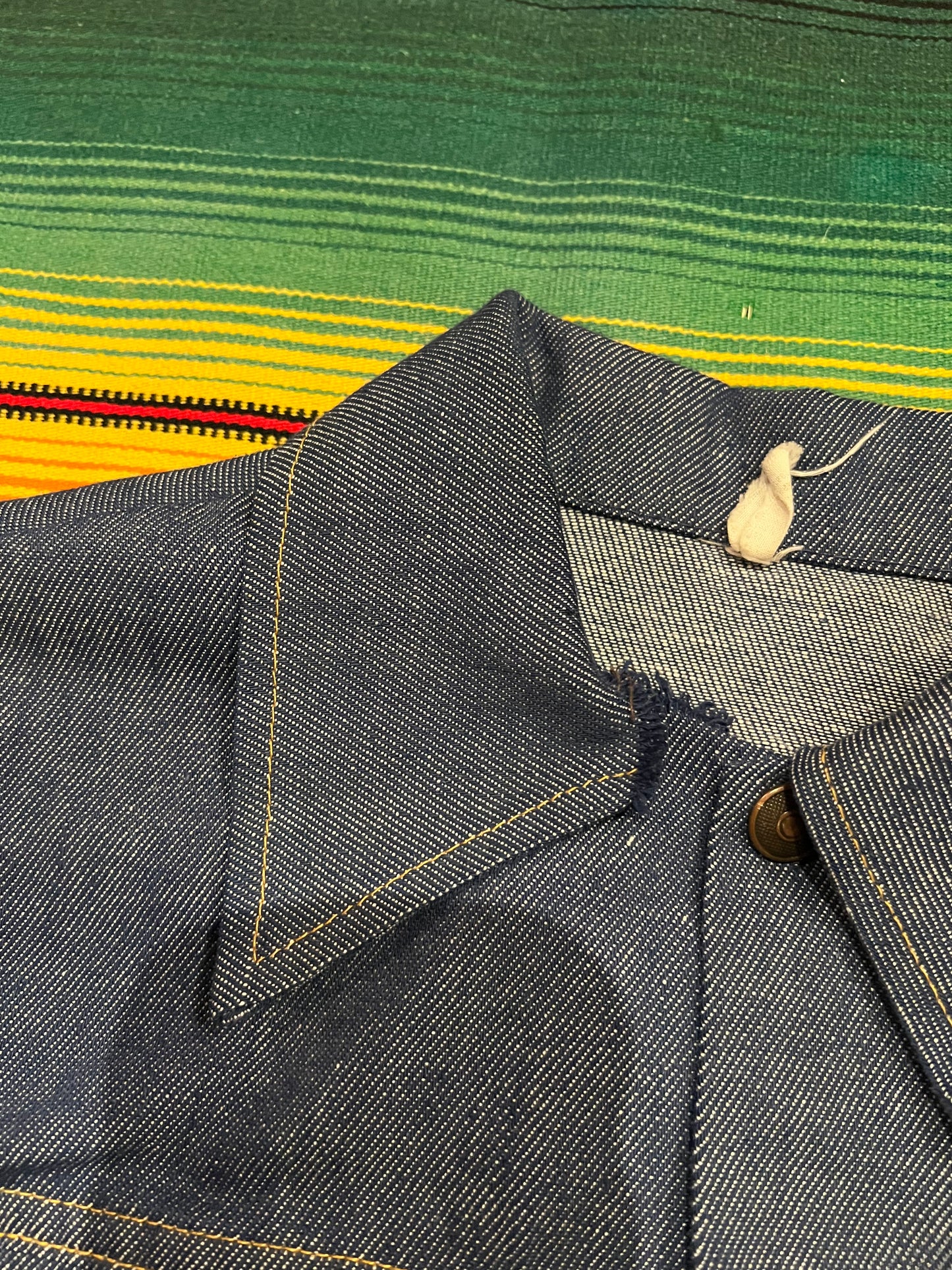 VTG Cropped Denim Jacket