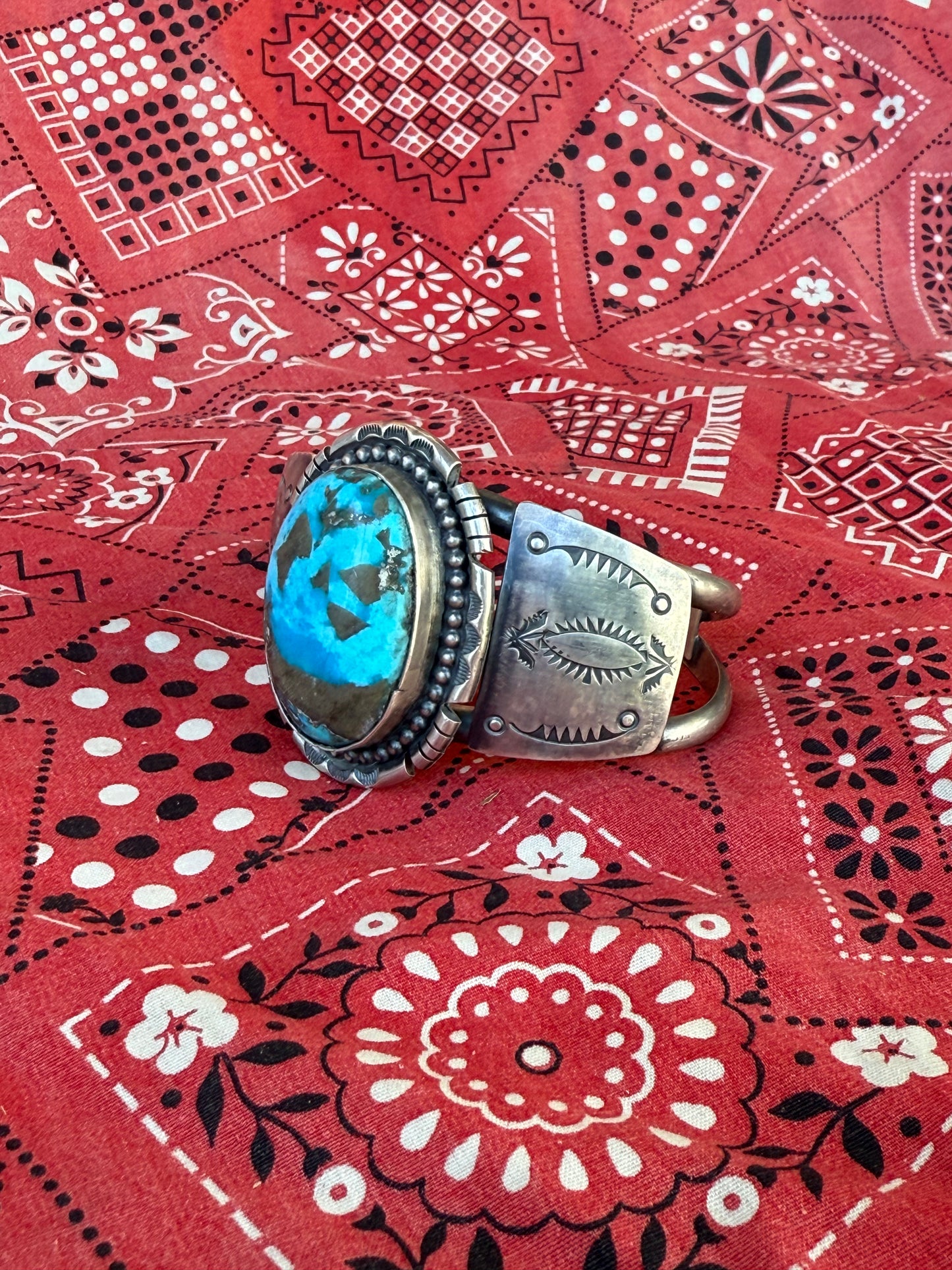 Dillbert Large Oval Turquoise Cuff
