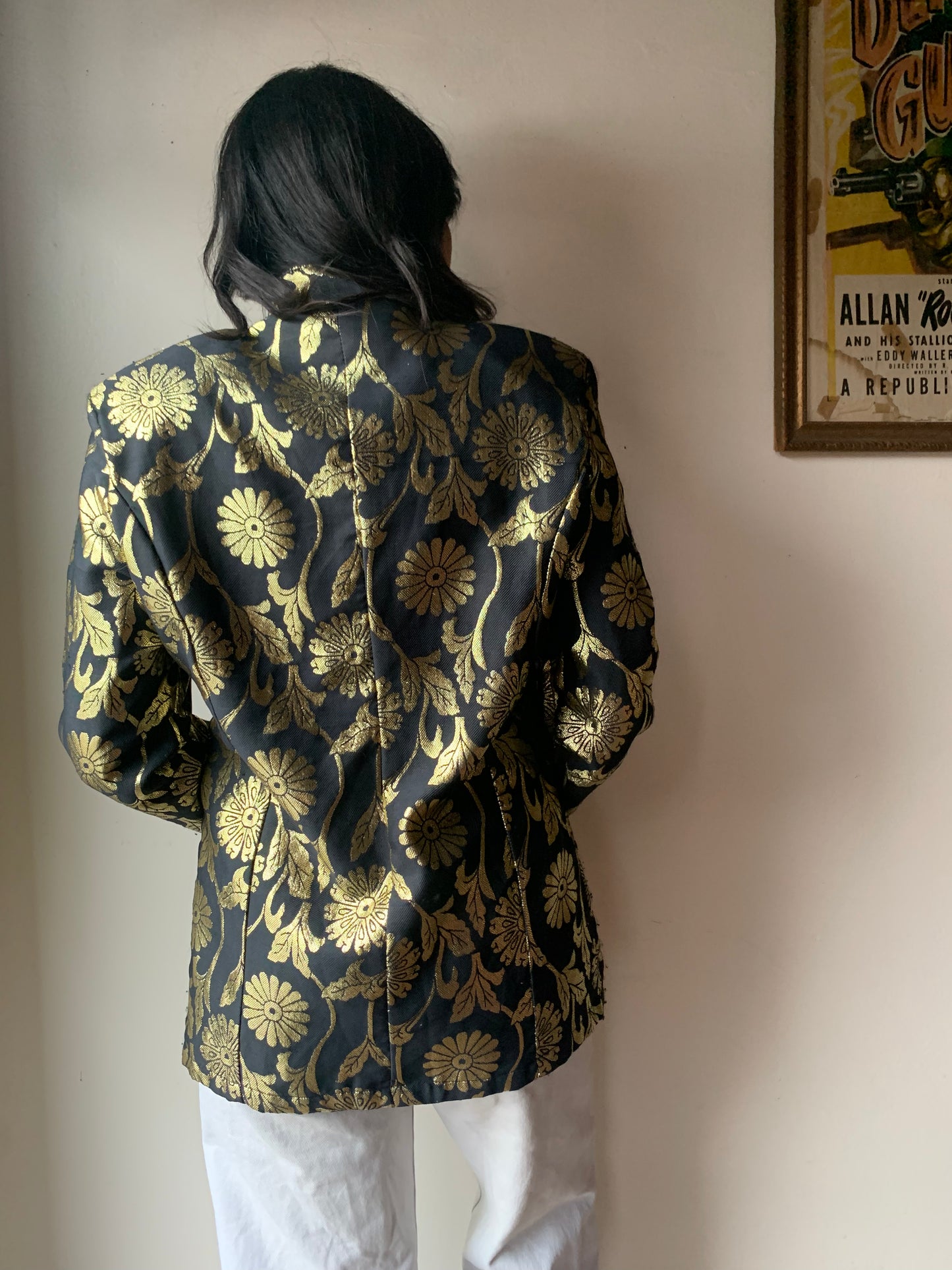 "Free & Easy" Mandarin Collar Gold Lame Jacket