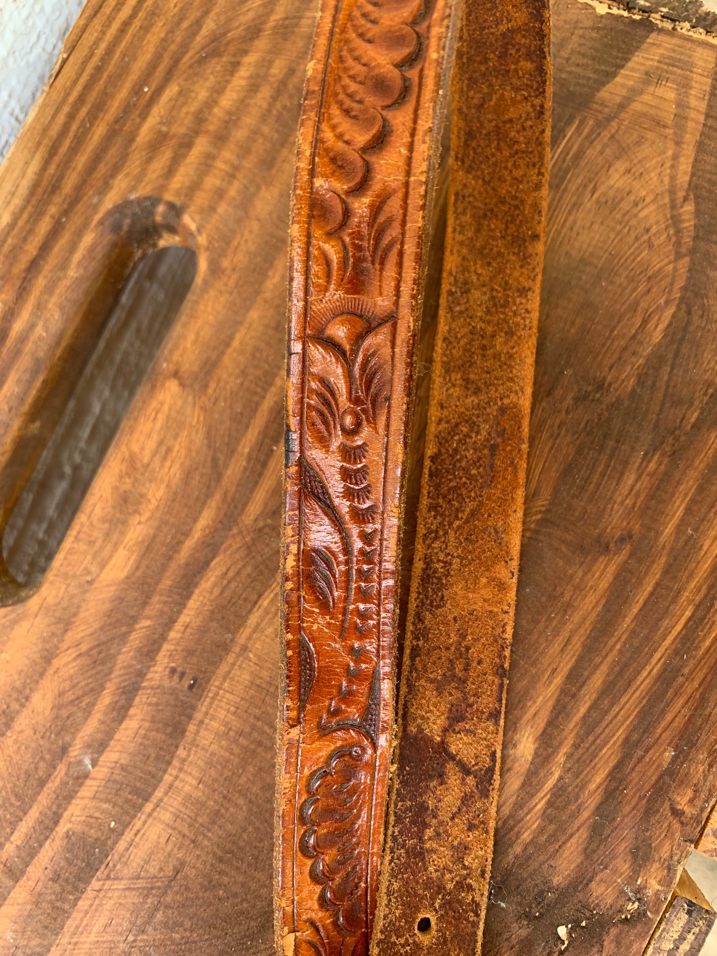 Vintage Tooled Floral Belt