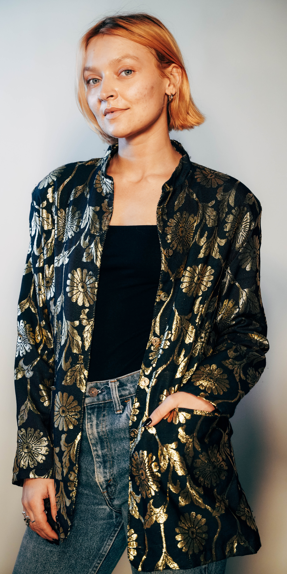 "Free & Easy" Mandarin Collar Gold Lame Jacket