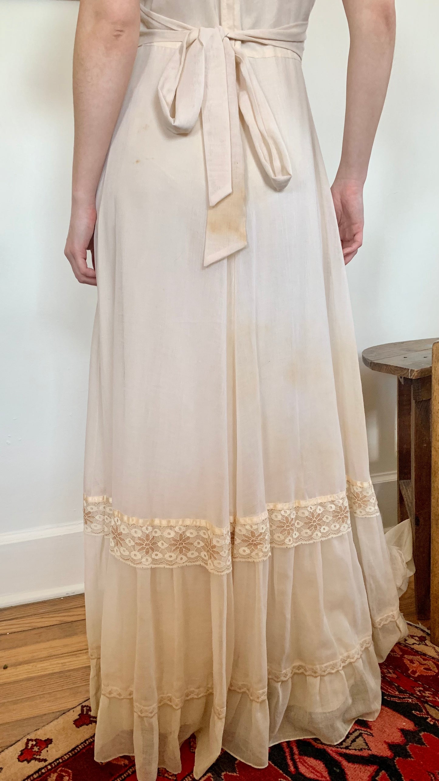 1970s Soft Ecru Off Shoulder Gown (women's 2/4)