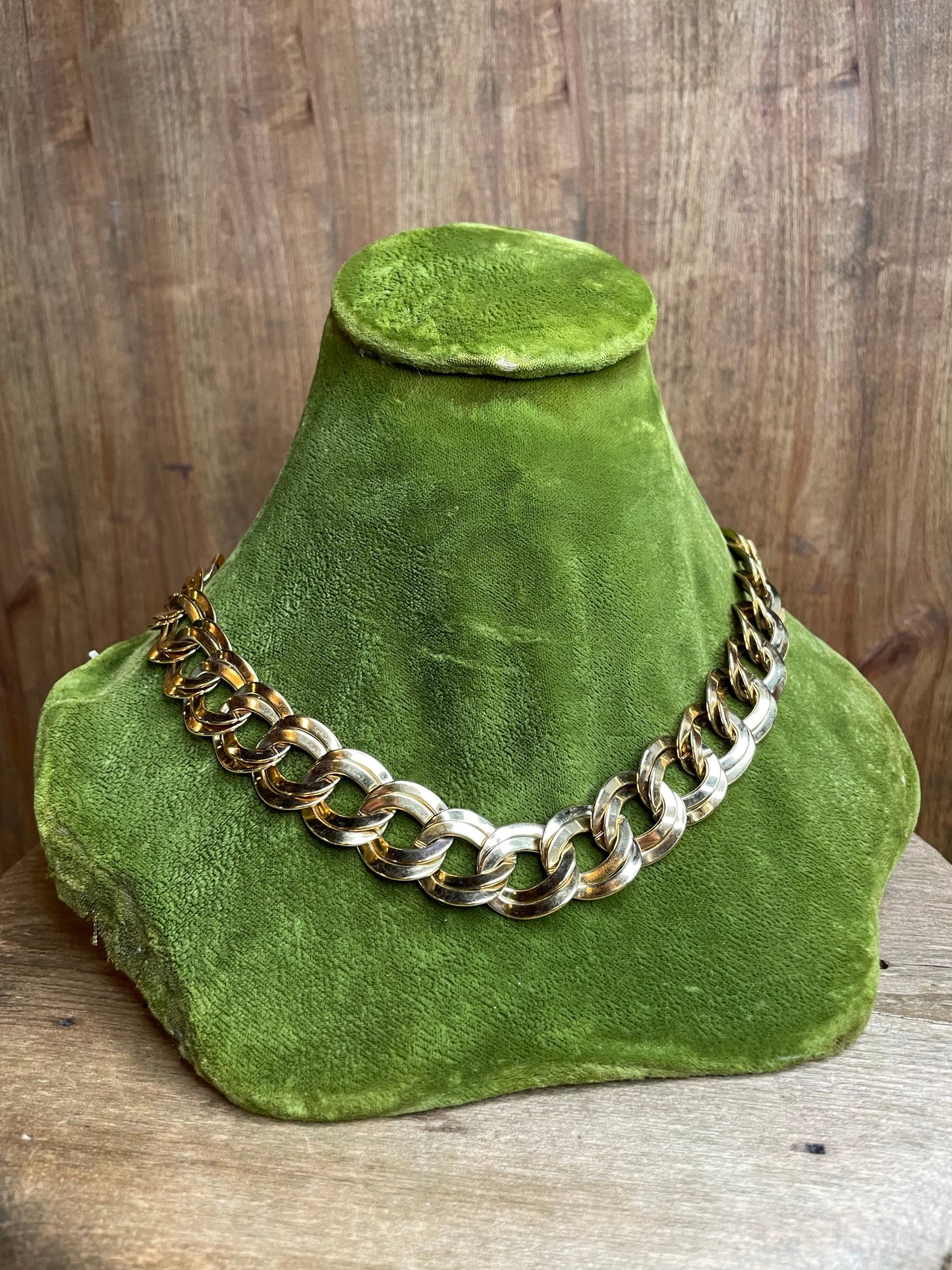Gold Oversized Chainlink Necklace