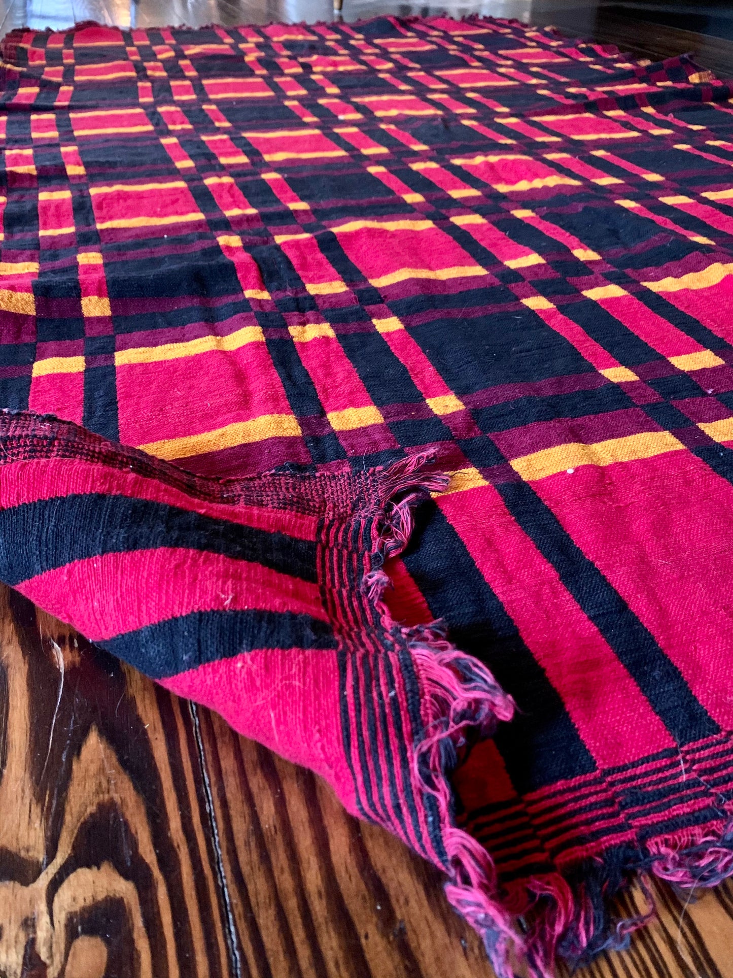 Vintage Plaid Woven Blanket/Rug 45"x74