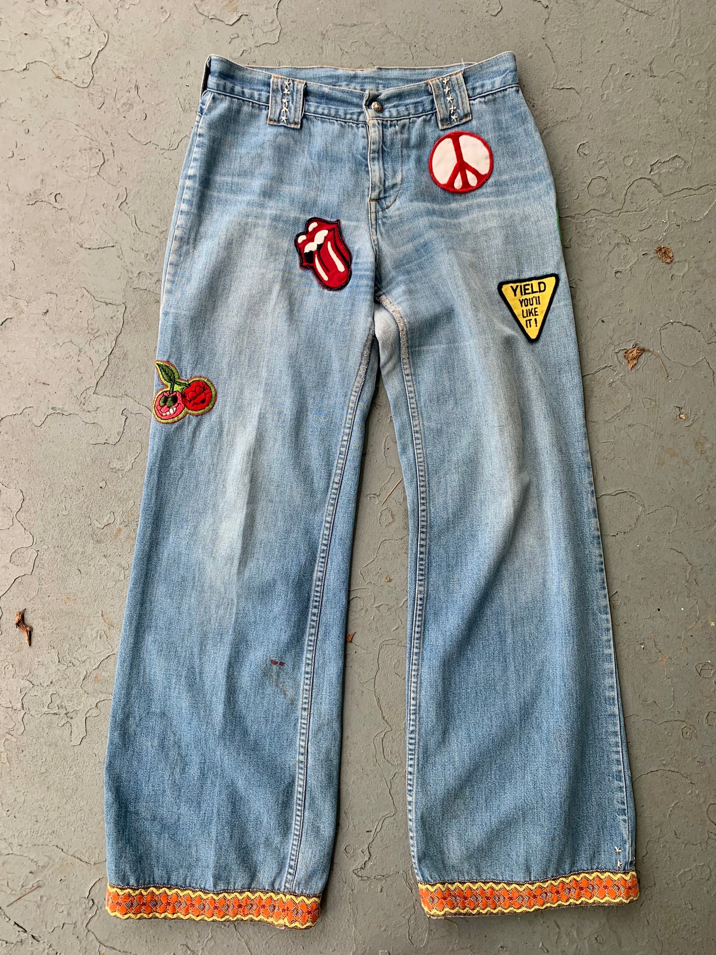 1960s Embroidered & Patched Flare Jeans 28x30 (women's 2/4)