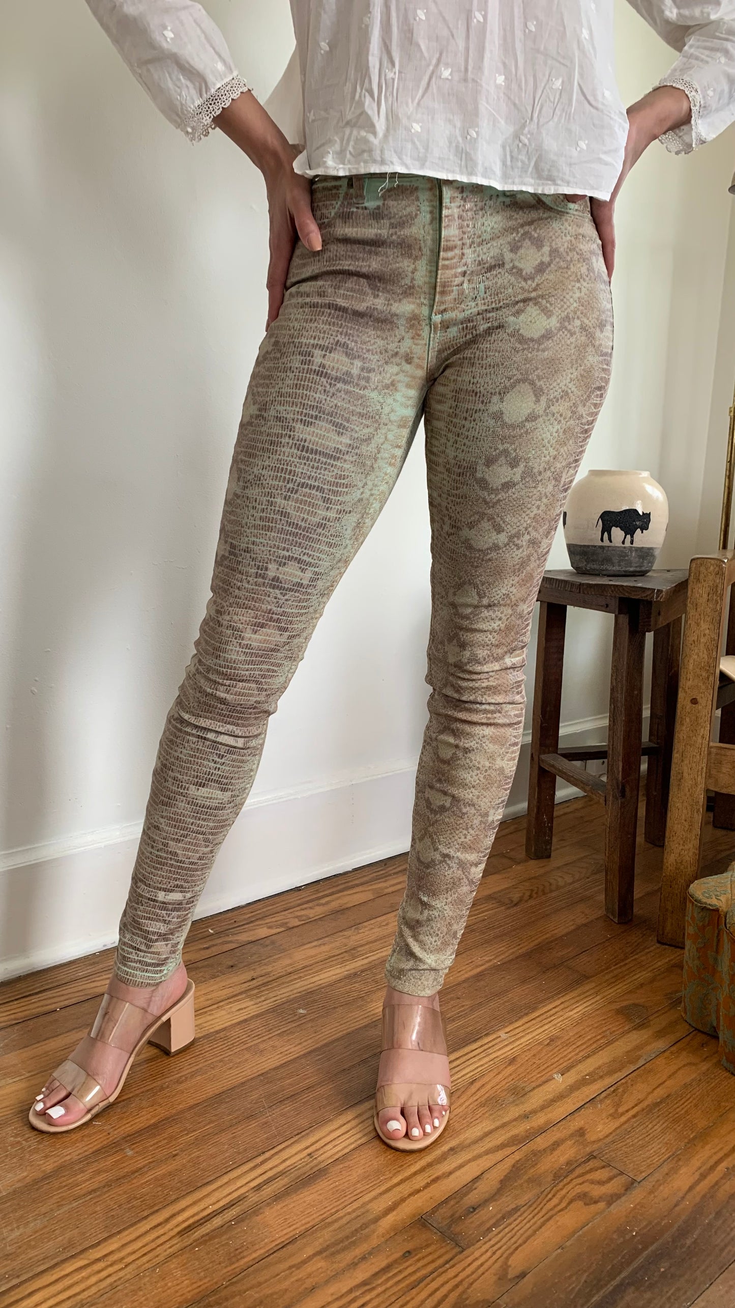 Vintage GUESS Snakeskin Jeans 25x30 (women's 0/2)