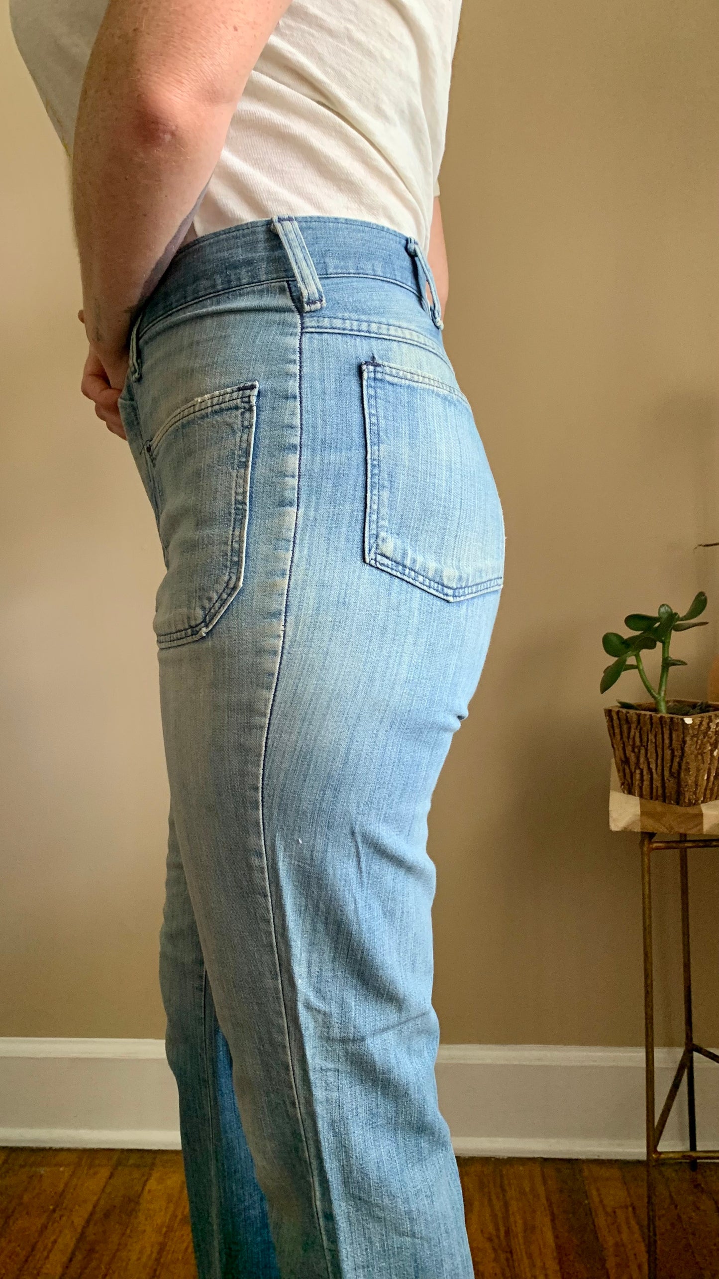 Soft Worn Vintage Wrangler Jeans 30x29 (women's 6/8)