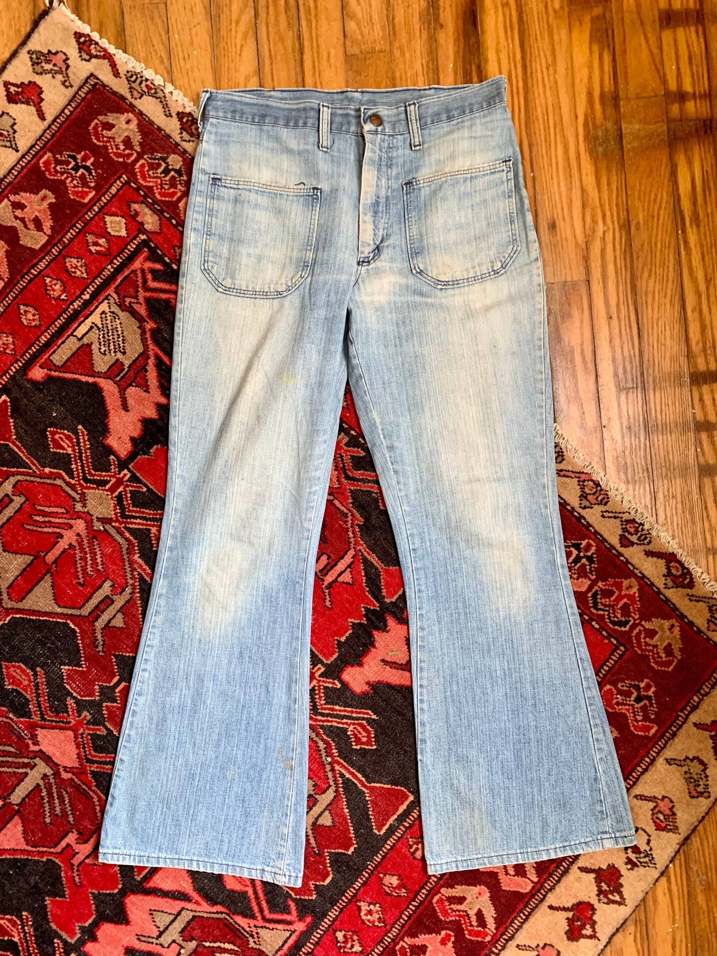 Soft Worn Vintage Wrangler Jeans 30x29 (women's 6/8)