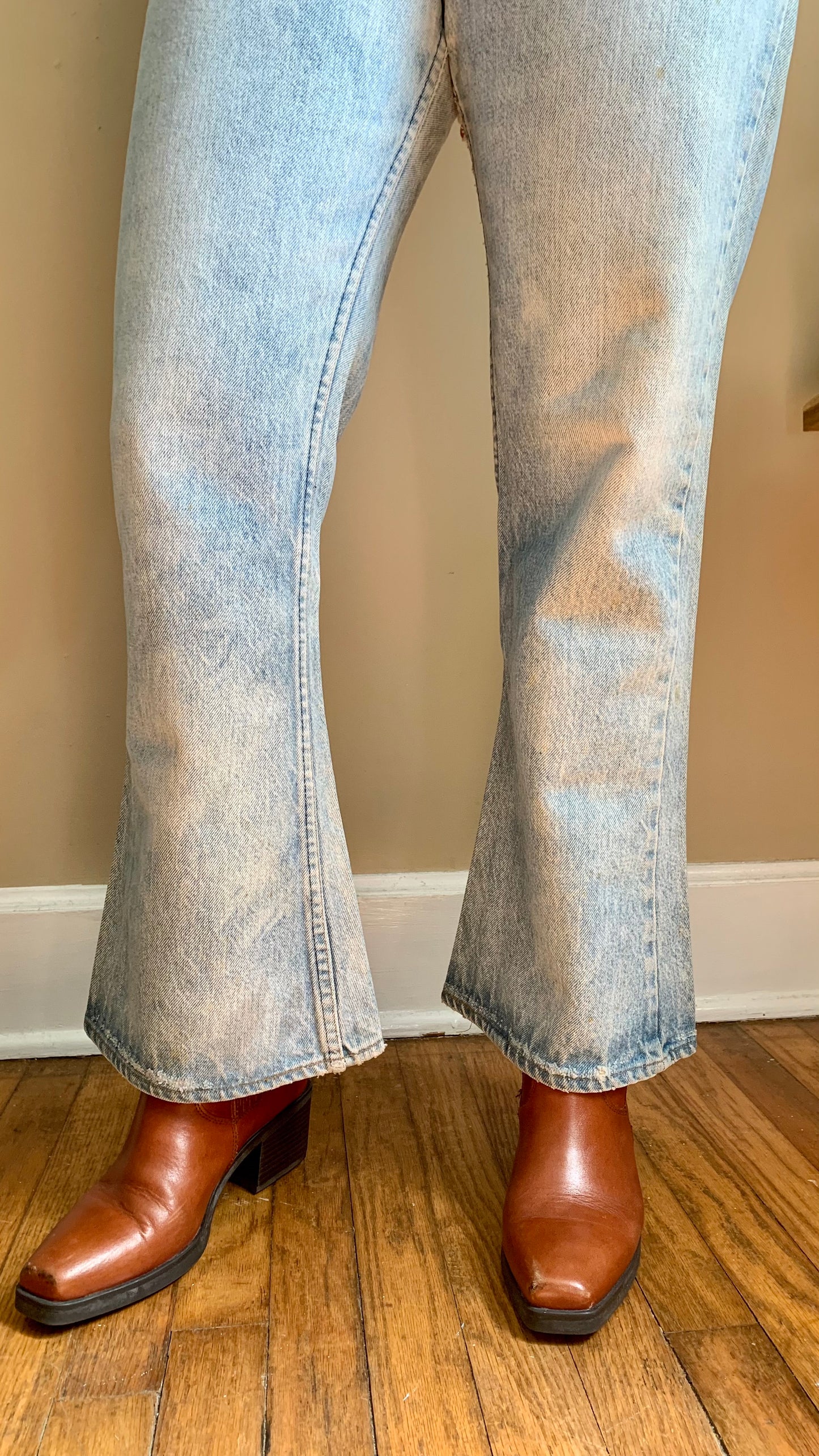 Sunfaded Vintage Levi Bells 34x28 (women's 10/12)