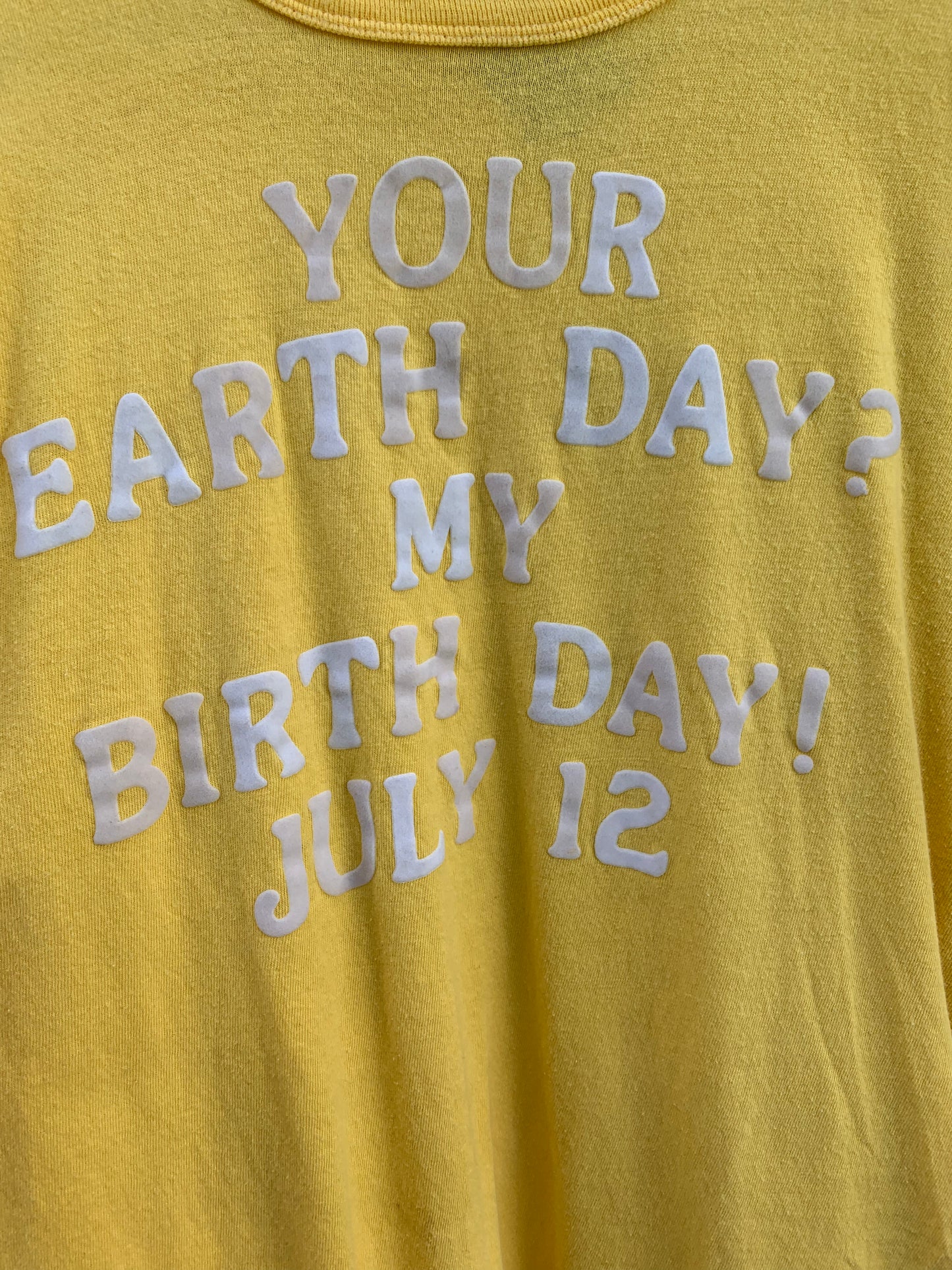 Vtg. Earth Day Birth Day Felt Letter Tee (S/M)