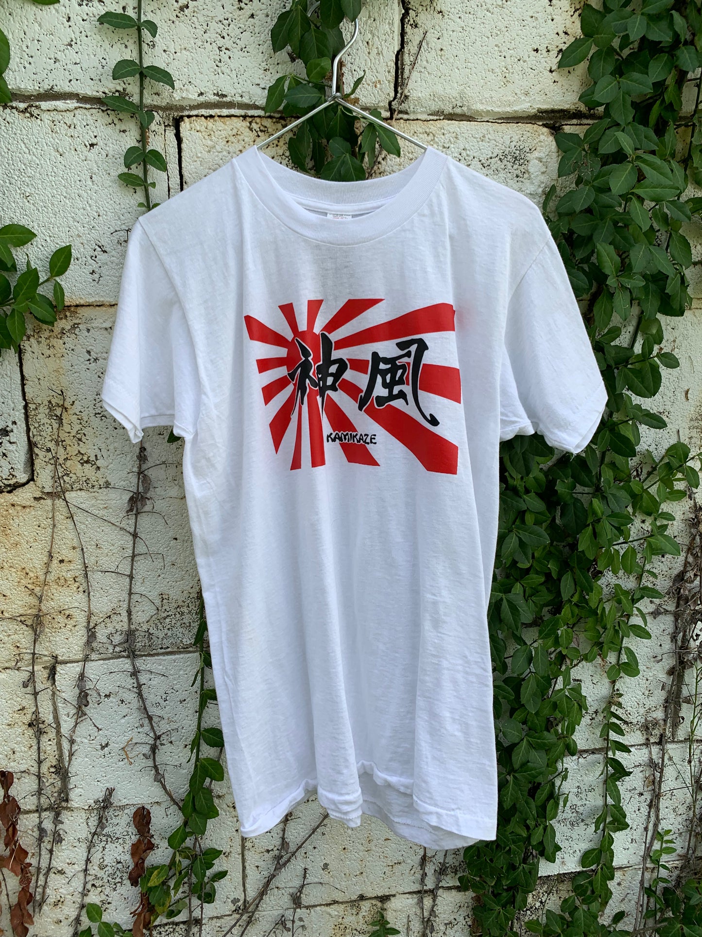 Vtg. Kamikaze Rising Sun Tee (M)