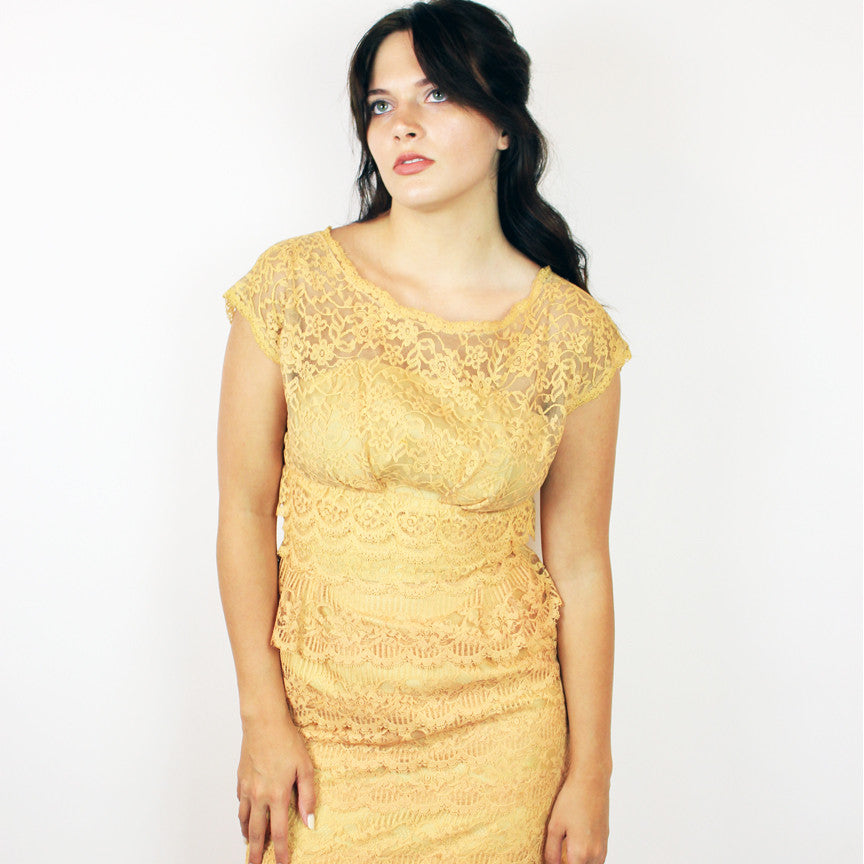 1950s Peach Lace Dress (M)